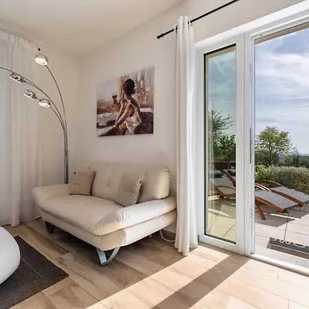 Ai Colli Country View Apartment Costermano