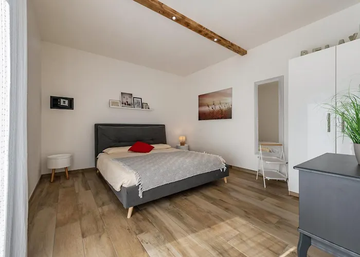 Ai Colli Country View Apartment Costermano